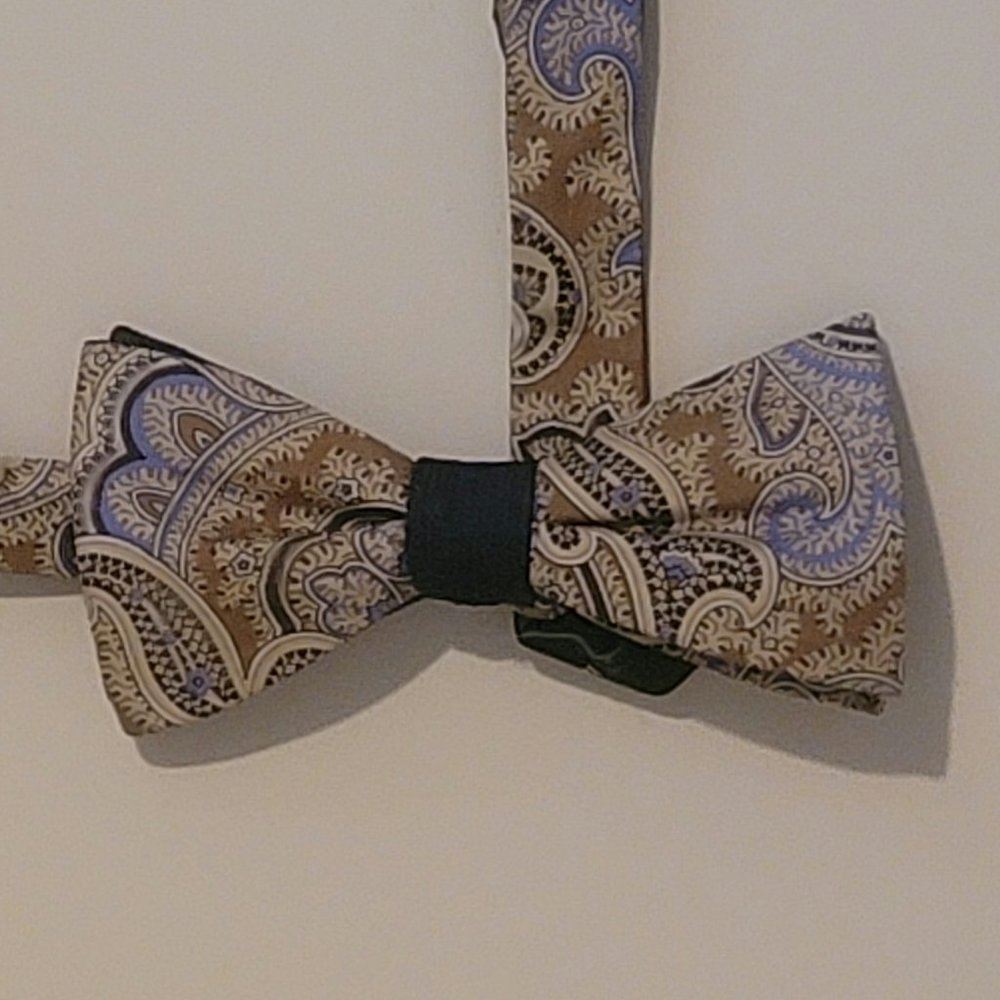 Bow Tie